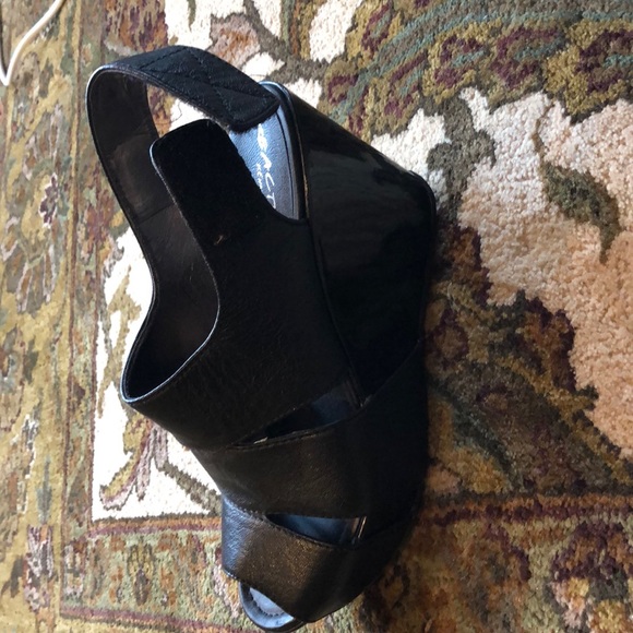 heels - Picture 3 of 3